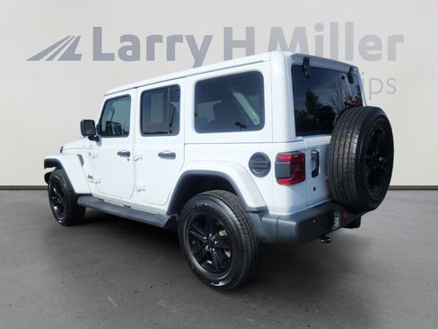 Used 2020 Jeep Wrangler Unlimited Sahara image 3