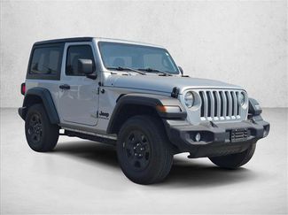Used 2023 Jeep Wrangler Sport AWD/4WD video 3