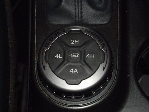 Used 2021 Ford Bronco Outer Banks image 32