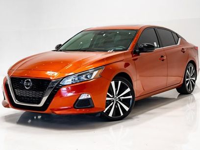 Used 2021 Nissan Altima 2.5 SR w/ SR Premium Package