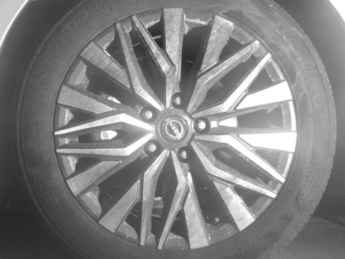 Used 2025 Nissan Altima 2.5 SV image 12