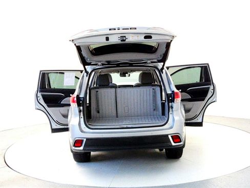Certified 2019 Toyota Highlander Limited image 11