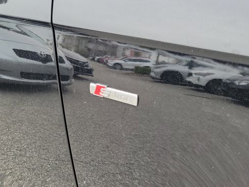 Used 2015 Audi A4 2.0T Premium image 28