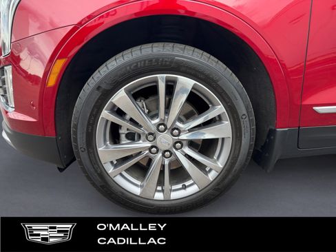 Used 2023 Cadillac XT5 Premium Luxury w/ Technology Package image 9
