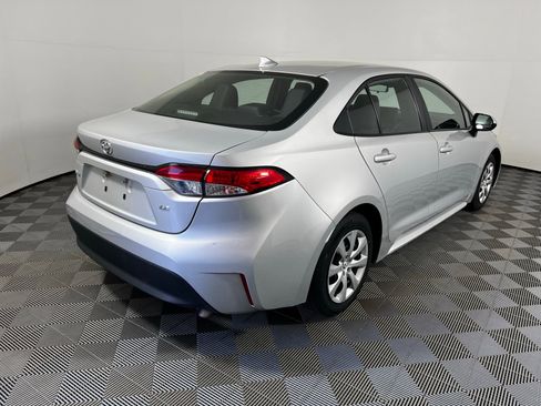 Used 2024 Toyota Corolla LE image 5
