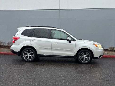 Used 2015 Subaru Forester 2.5i Touring w/ Eyesight & Navigation System image 6
