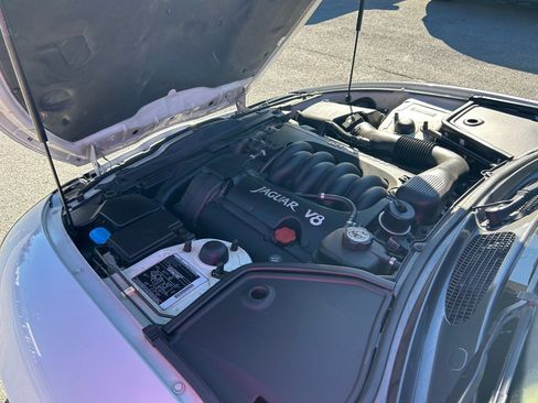 Used 1998 Jaguar XK8 Convertible RWD image 14