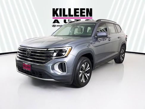 Used 2024 Volkswagen Atlas SE image 3