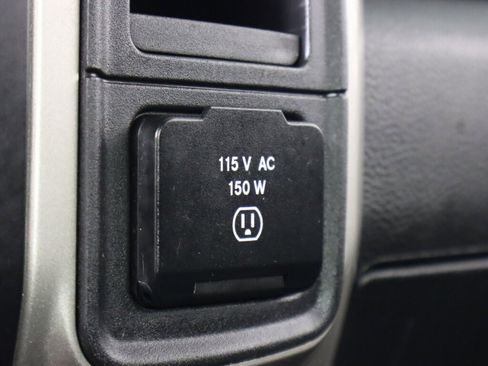 Used 2019 RAM 1500 Big Horn image 23