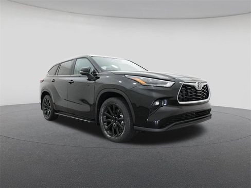 New 2026 Toyota Highlander XLE image 29