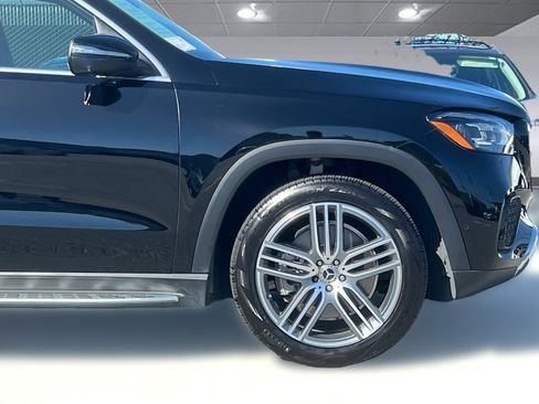 Certified 2024 Mercedes-Benz GLS 450 4MATIC image 37