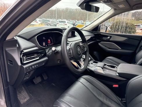 Used 2024 Acura MDX SH-AWD w/ Technology Package image 28