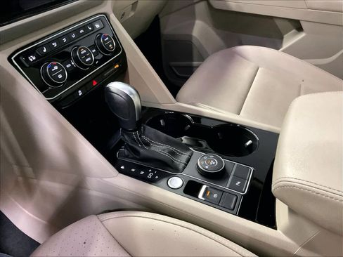 Used 2022 Volkswagen Atlas SE image 23