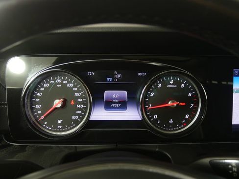 Used 2018 Mercedes-Benz E 300 4MATIC image 18