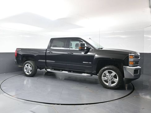 Used 2019 Chevrolet Silverado 2500 LT w/ All Star Edition AWD/4WD image 6