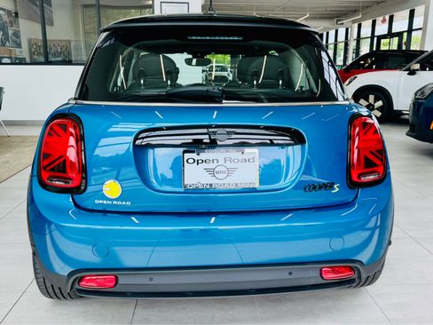 Used 2024 MINI Cooper SE FWD image 7