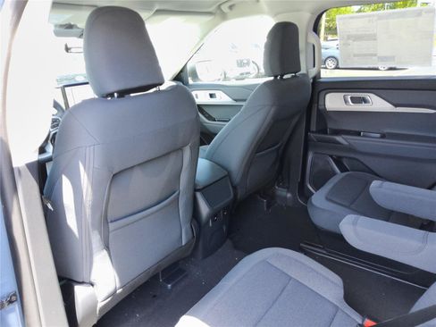 New 2026 Ford Explorer Active RWD image 23