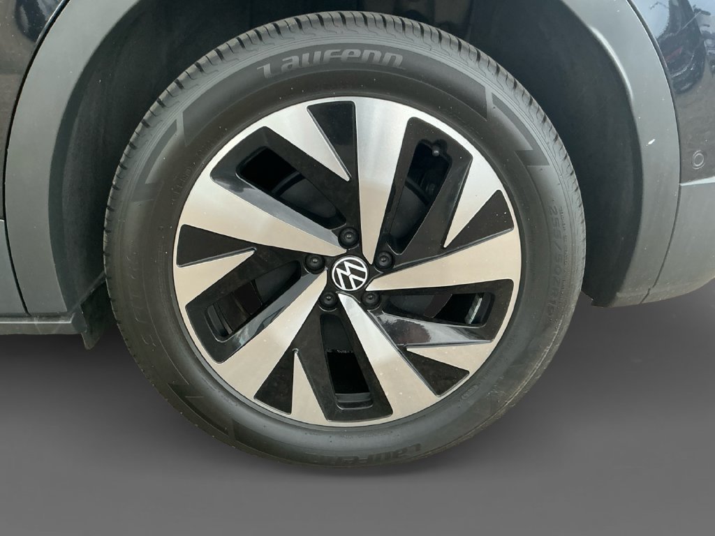 Used 2023 Volkswagen ID.4 Pro AWD/4WD image 14