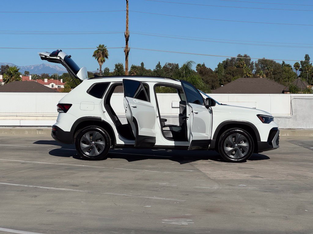 Used 2025 Volkswagen Taos S FWD image 28