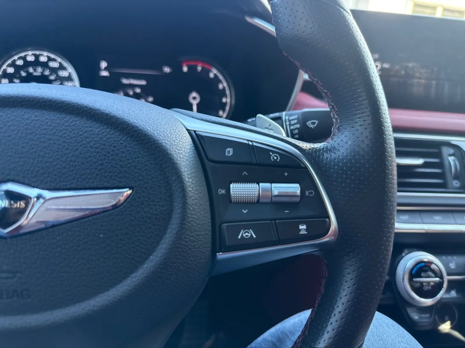 Used 2023 Genesis G70 2.0T w/ Sport Prestige Package AWD/4WD image 19