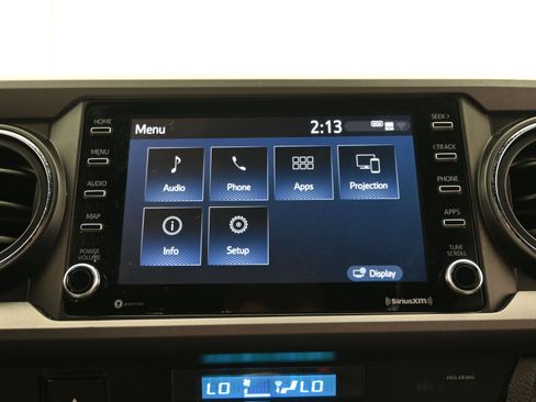 Used 2022 Toyota Tacoma TRD Sport image 31