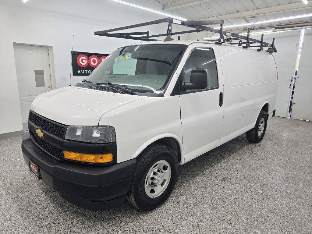 Used 2020 Chevrolet Express 2500 w/ Driver Convenience Package RWD image 3
