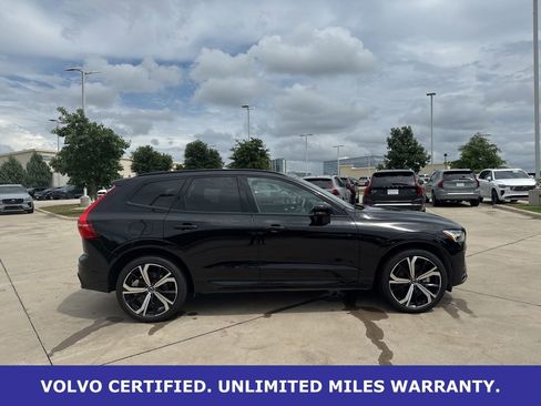 Used 2023 Volvo XC60 B5 Ultimate w/ Climate Package FWD image 4