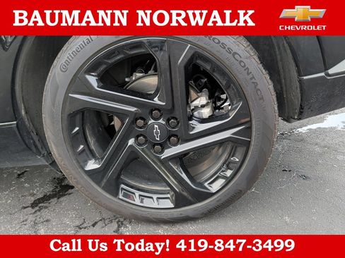 Used 2025 Chevrolet Equinox EV RS FWD image 11