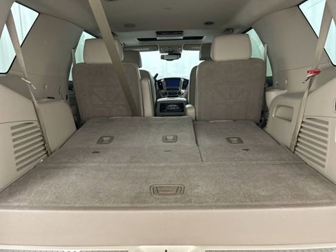 Used 2020 GMC Yukon Denali w/ Denali Premium Package image 33