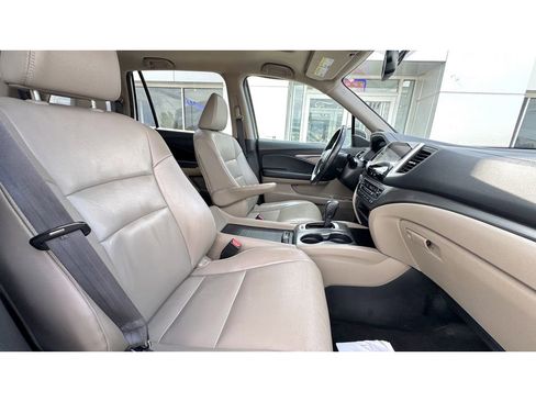 Used 2017 Honda Pilot EX-L image 10