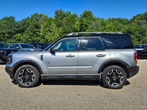 Used 2023 Ford Bronco Sport Outer Banks w/ Tech Package AWD/4WD image 2