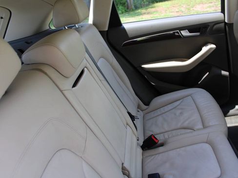 Used 2012 Audi Q5 2.0T Premium AWD/4WD image 40