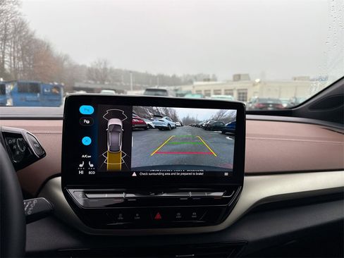 Used 2023 Volkswagen ID.4 Pro image 22