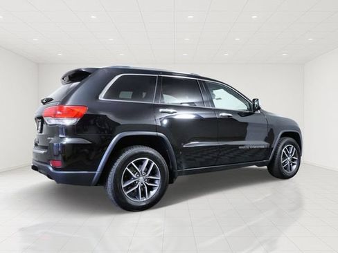 Used 2018 Jeep Grand Cherokee Limited w/ Trailer Tow Group IV AWD/4WD image 6
