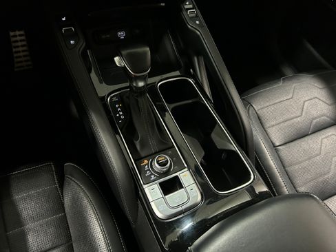 Used 2022 Kia Telluride SX AWD/4WD image 11