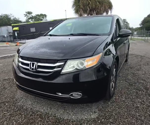 Used 2015 Honda Odyssey Touring image 2