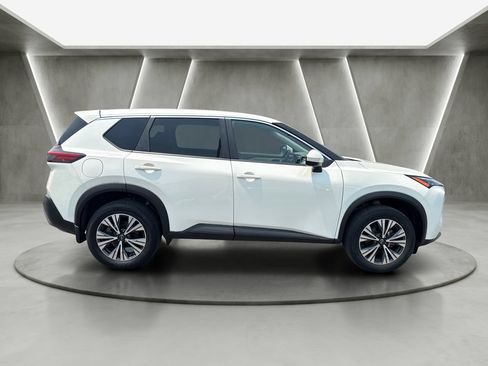 Used 2023 Nissan Rogue SV AWD/4WD image 8