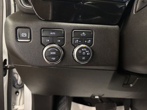 Used 2025 GMC Sierra 1500 Elevation AWD/4WD image 18