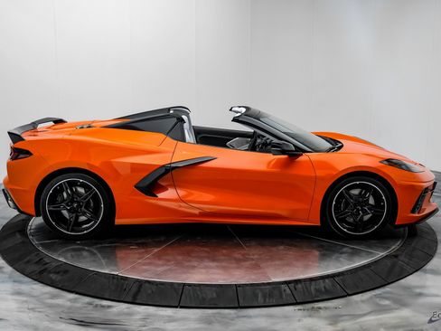 Used 2021 Chevrolet Corvette Stingray Premium Conv w/ Z51 Performance Package image 21
