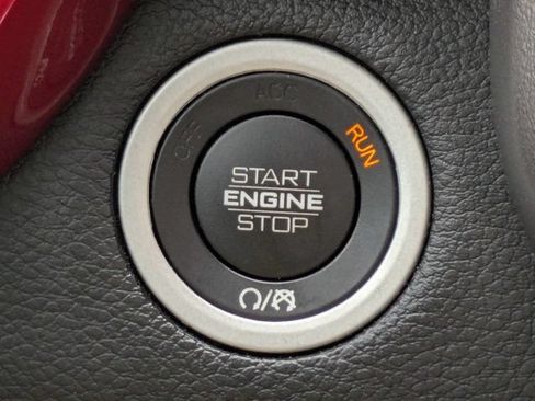 Used 2021 RAM 1500 Laramie AWD/4WD image 30
