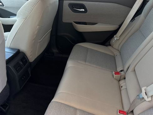 Used 2023 Nissan Rogue SV FWD image 25