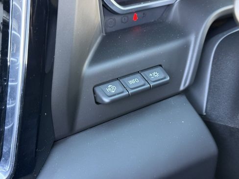 Used 2024 GMC Sierra 2500 Denali w/ Denali Reserve Package image 30