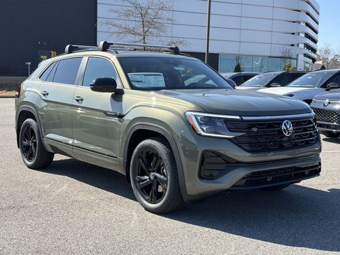 New 2026 Volkswagen Atlas Cross Sport SEL R-Line AWD/4WD image 7