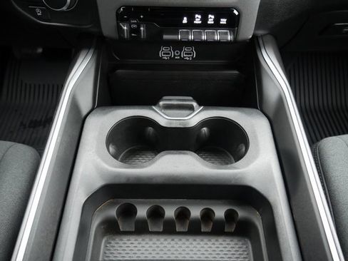 Used 2025 RAM 1500 Big Horn image 24