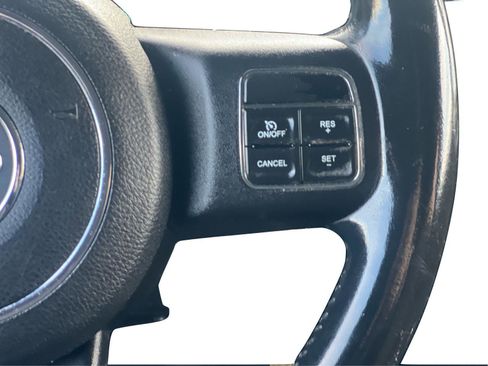 Used 2012 Jeep Wrangler Sport image 13