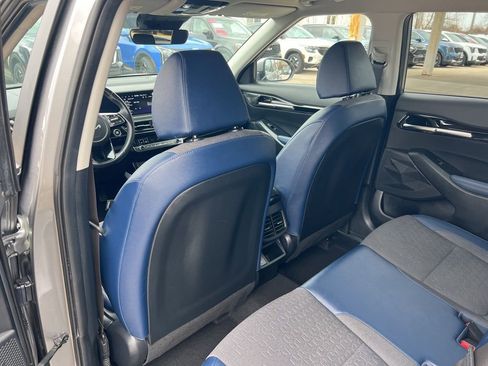 Certified 2024 Kia Seltos S image 9