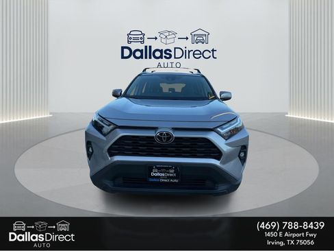 Used 2023 Toyota RAV4 XLE Premium image 3