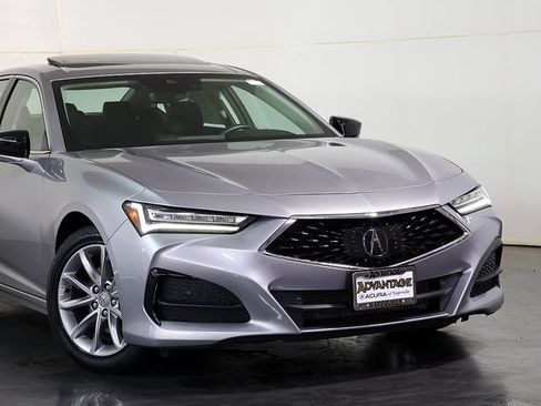 Used 2023 Acura TLX FWD image 6