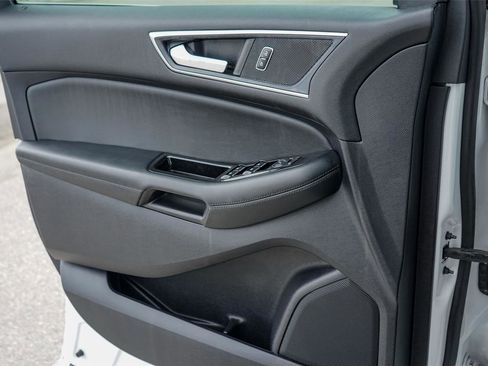 Used 2019 Ford Edge SEL w/ Equipment Group 201A image 18