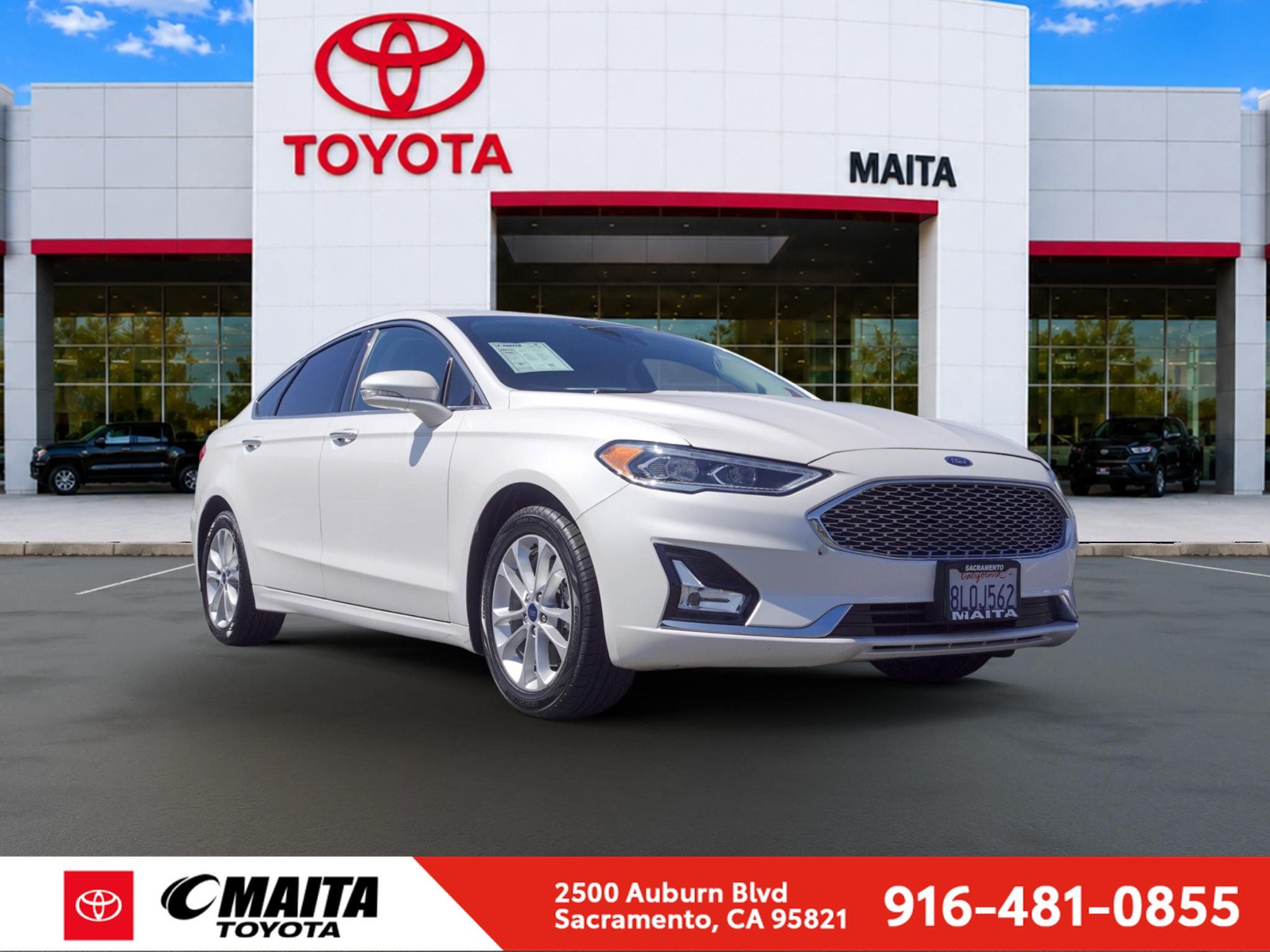 Used 2019 Ford Fusion Energi Titanium FWD image 1